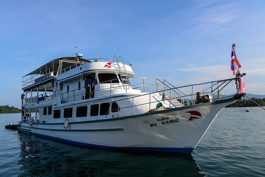 MV Camic liveaboard diving scuba phuket kiwidivers